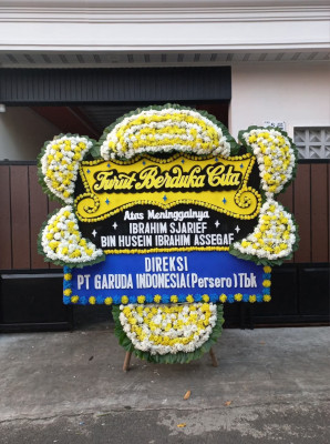 Papan Bunga Duka di Rambung Timur
